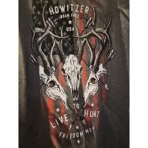 Howitzer Patriot Outfitters Roam Free Born To Hunt Medium NWT A107 Affliction